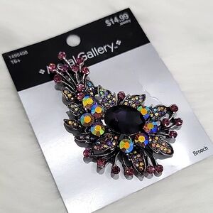 Metal Gallery Brooch